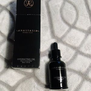 Anastasia Hydrating Oil